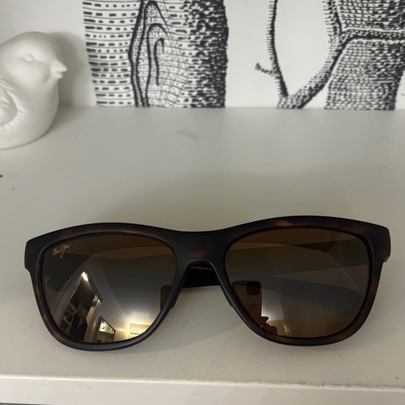 Maui Jim Secrets Tortoise Shell Brown Sunglasses - Picture 1 of 10